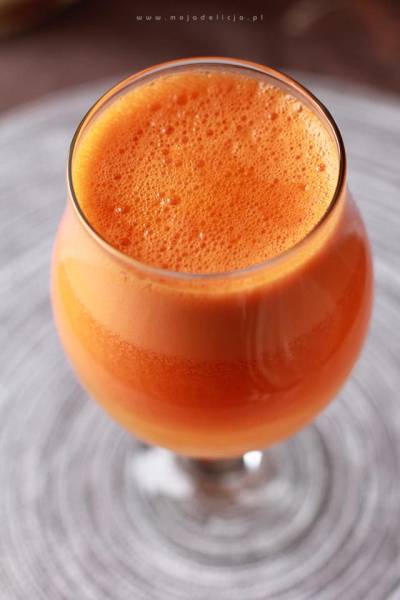 Koktajl marchewkowo-pomarańczowy, na katar i przeziębienie