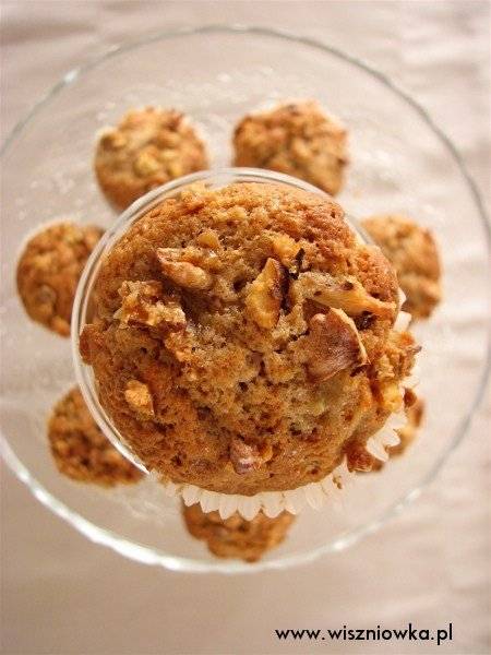 Muffinki gruszkowo-orzechowe