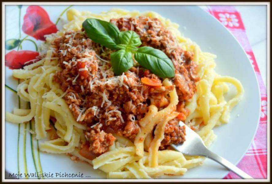 PIKANTNY SOS BOLOGNESE