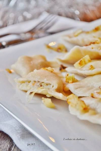 Pierogi z farszem kapuściano - ziemniaczanym