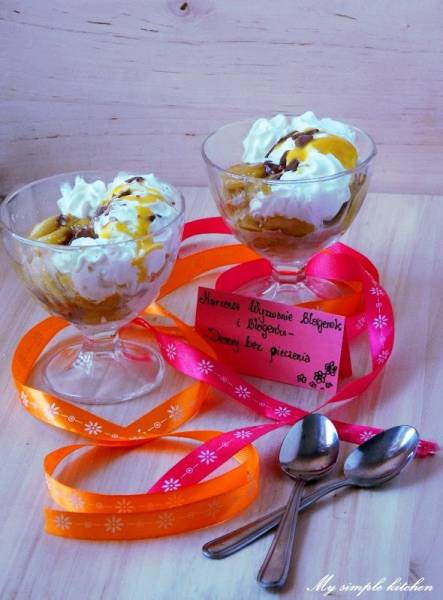 Deser lodowy z karmelizowanymi bananami - Marcowe Wyzwanie Blogerek i Blogerów