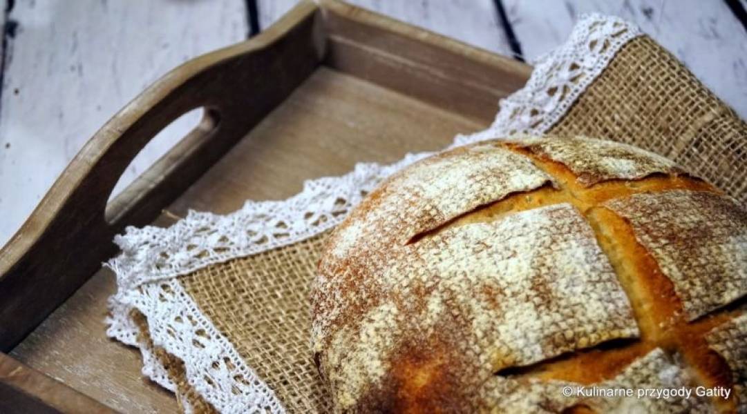 Wiejski chleb francuski na  zakwasie