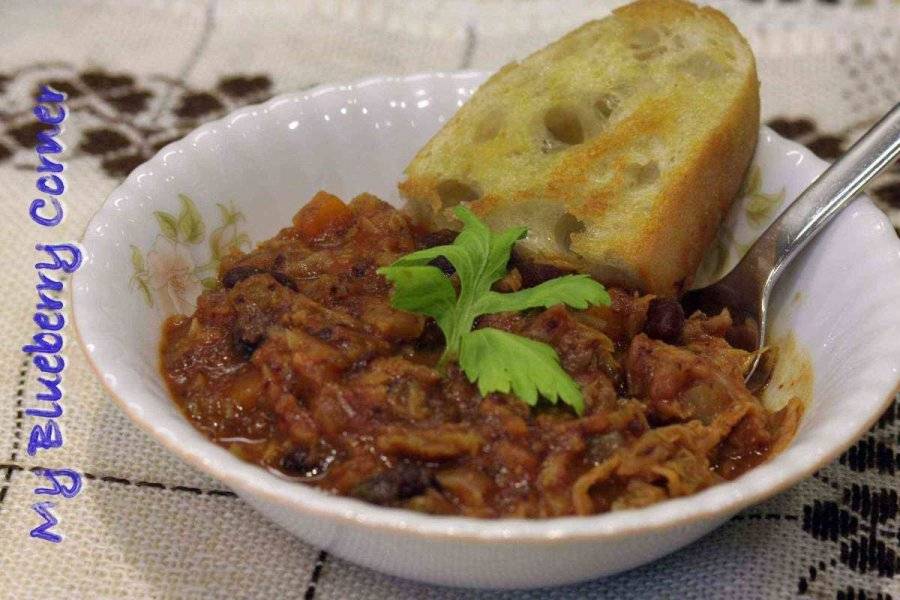 Toskańska zupa kapuściana z fasolą (Zuppa di cavolo con fagioli)