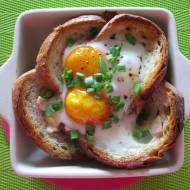 Jajko zapiekane z chlebem