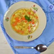 Domowa tradycyjna zupa ogórkowa