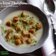 Zupa krem z kalafiora na mleku kokosowym z grzankami i rzeżuchą