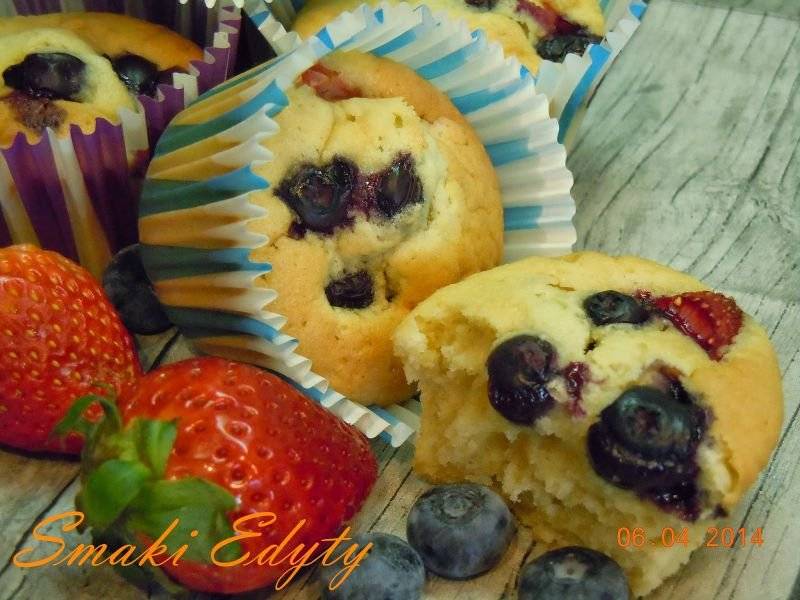 Ciasteczka z jagodami w 30 minut- Cupcakes with berries