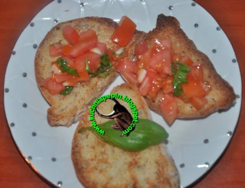 Bruschetta z pomidorami