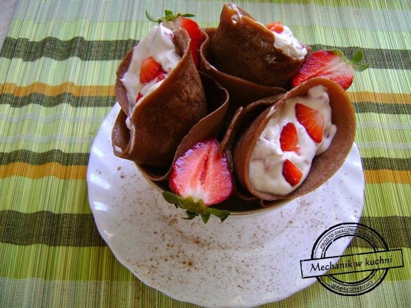 Kakaowo truskawkowe rożki