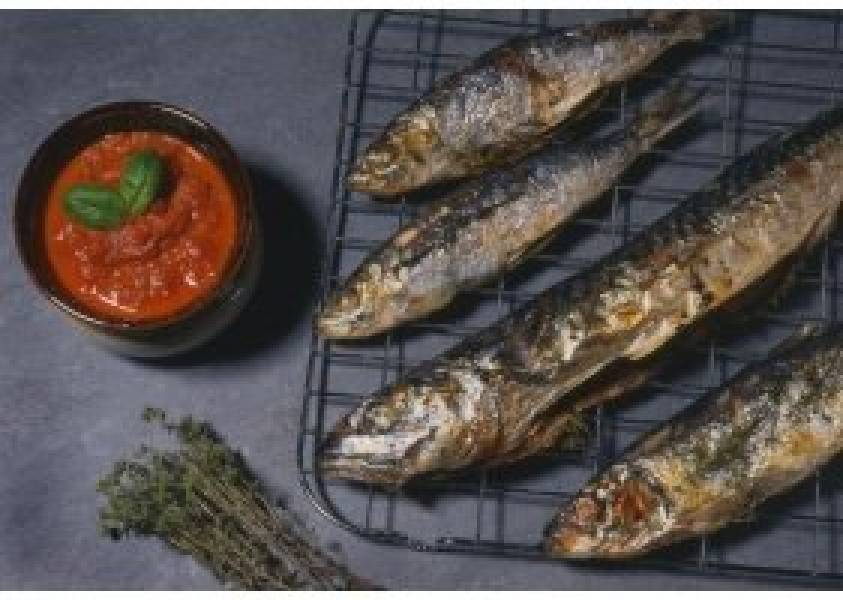 Alma: Grillowana makrela z warzywami i puree ziemniaczanym