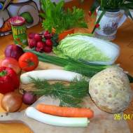 Warzywa i owoce do surówek i sałatek