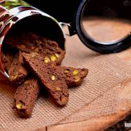 Kakaowe cantuccini z rodzynkami i pistacjami