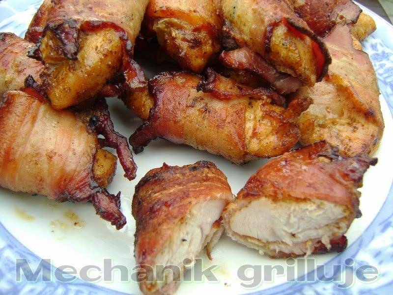 Drobiowe roladki w boczku