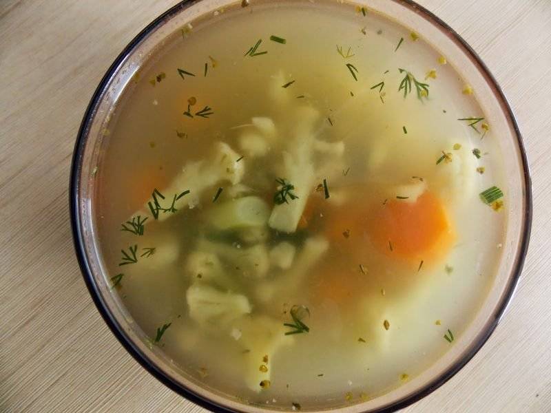 Lekka zupka kalafiorowo-koperkowa