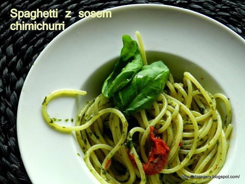 Spaghetti z sosem chimichurri
