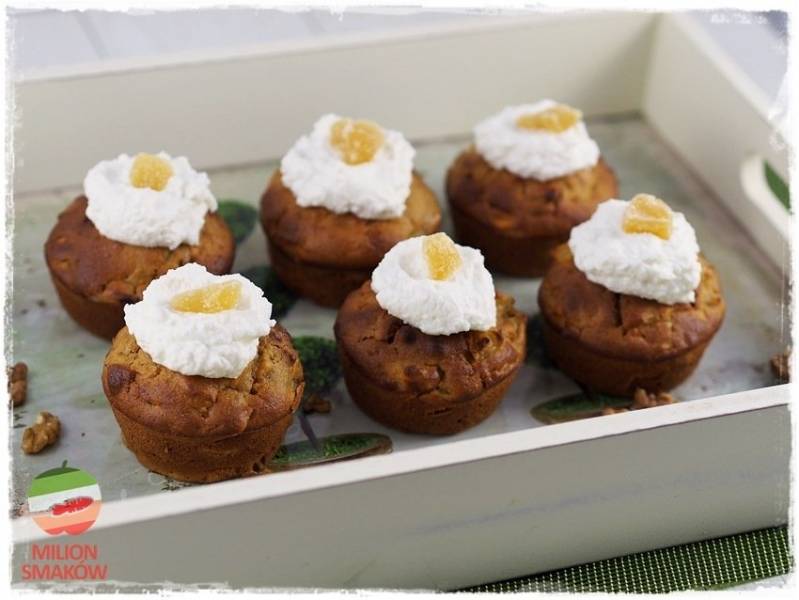 Muffinki marchewkowe z korzenną nutą