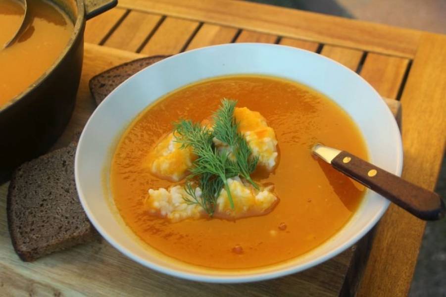 Zupa krem pomidorowo-dyniowa.