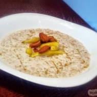 Owsianka na mleku kokosowym/  Porridge with coconut milk