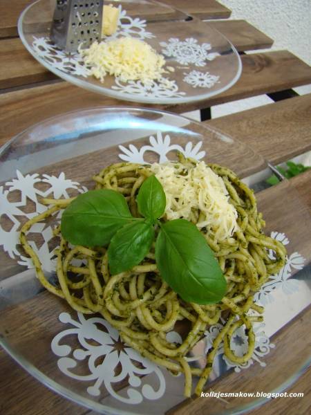 Pesto bazyliowe