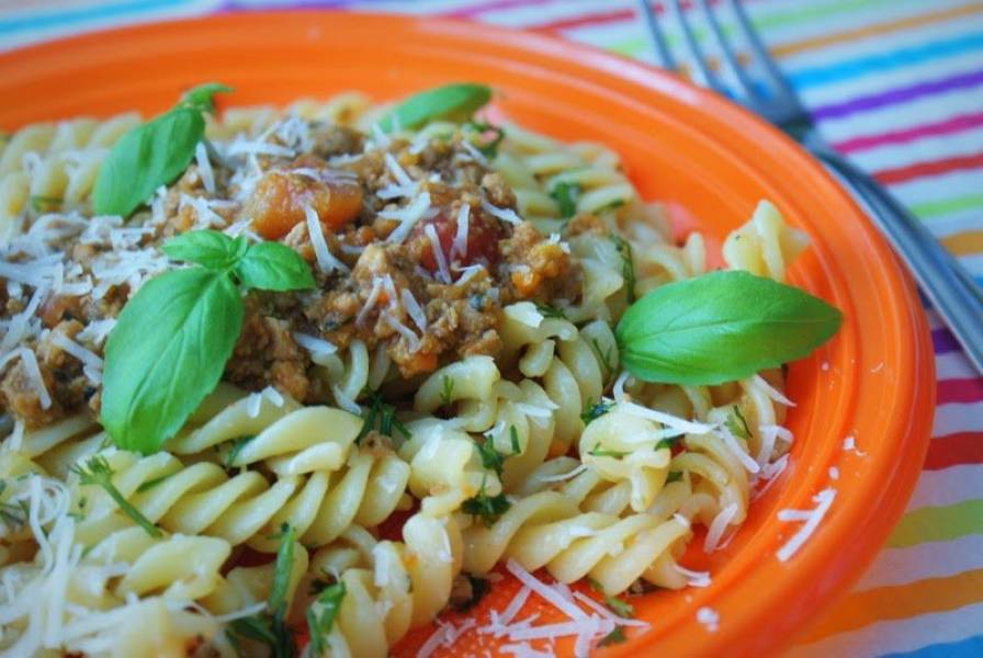 Fusilli z ragu alla bolognese