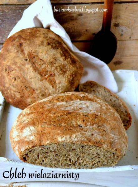 Domowy chleb wieloziarnisty na zaczynie drożdżowym