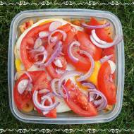 Lunch Box- Rukola, makaron w sosie, jajko i pomidory