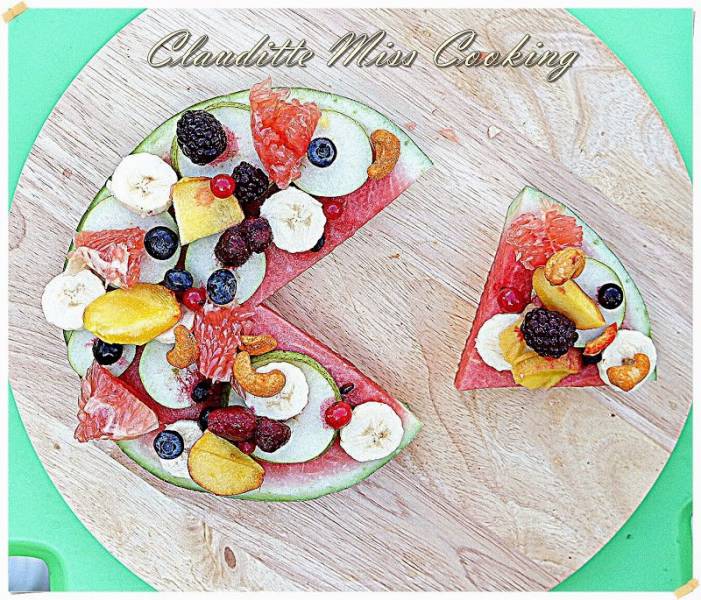 Fruit pizza with summer fruit