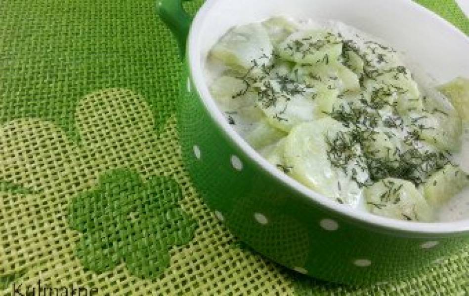Mizeria z ogórków i śmietany
