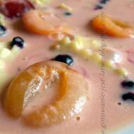 Zupa śliwkowa z jagodami i łazankami