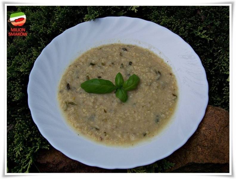 Zupa kalafiorowo-jaglana
