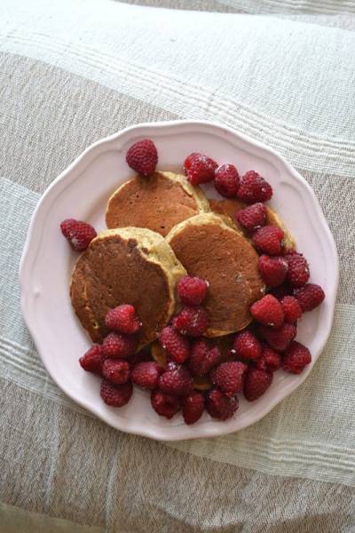 705. Bananowe ricotta hotcakes.