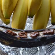 Pieczone banany z czekoladą.