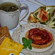 Słodkie środy - Tartaletki z herbacianymi różami z jabłek na kremie kasztanowym