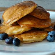 Pancakes with honey and blueberries