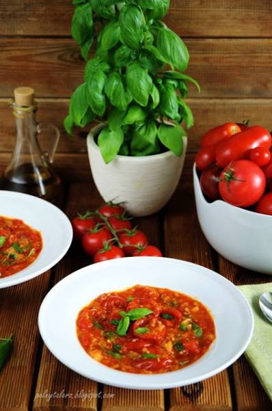 Zupa pomidorowa rodem z Toskanii (Pappa al pomodoro)