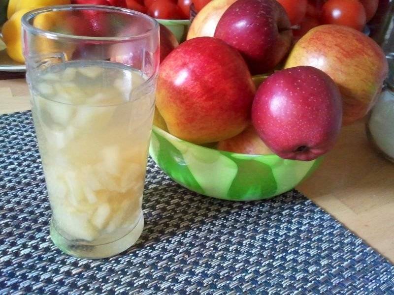Kompot z jabłek, bez cukru (dieta Dr. Dąbrowskiej)