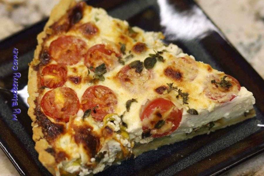 Quiche z cukinią, pomidorkami i trzema serami