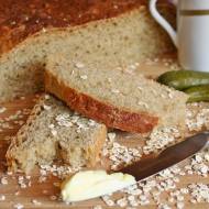 Chleb pszenny na płatkach owsianych, czyli gorące pieczywo na śniadanie