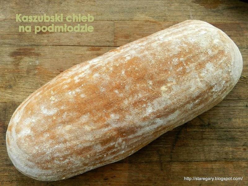 Kaszubski chleb na podmłodzie - październikowa piekarnia