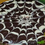 Słodkie środy - Murzynek z bitą smietaną i czekoladową pajęczyną
