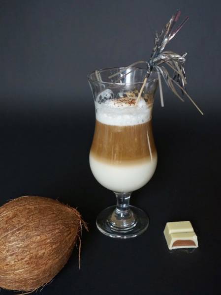 Rozgrzewająca kokosowa Latte