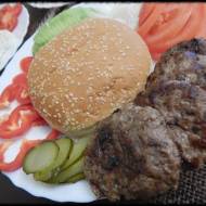 Jak przygotować wołowe hamburgery?