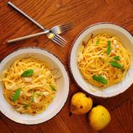 Spaghetti z gruszką i gorgonzolą