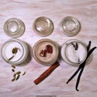 Domowa spiżarnia / aromatyczne cukry: waniliowy, korzenny i kardamonowy