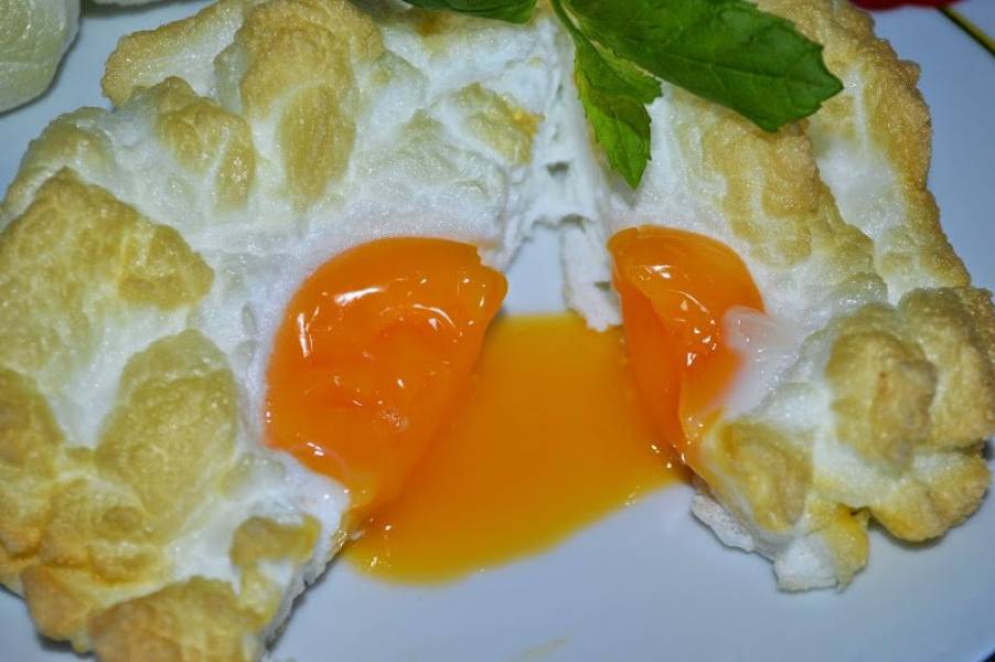 Jajka w chmurce