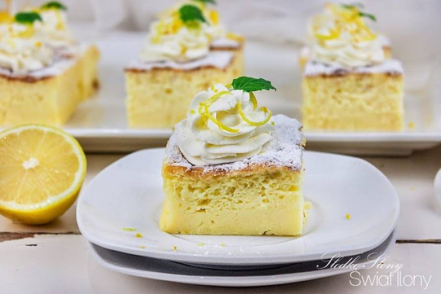 MAGIC LEMON CAKE