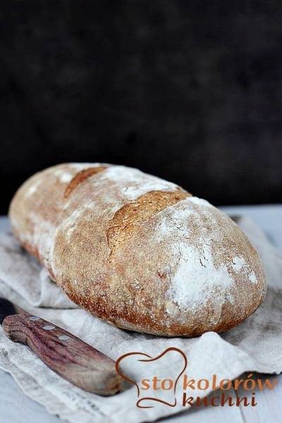 Chleb pszenny z ziarnami (na zakwasie)