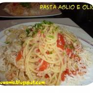 Spaghetti z czosnkiem, oliwą i peperoncino czyli Aglio e olio