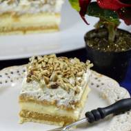 Cake without baking with fudge and roasted sunflower