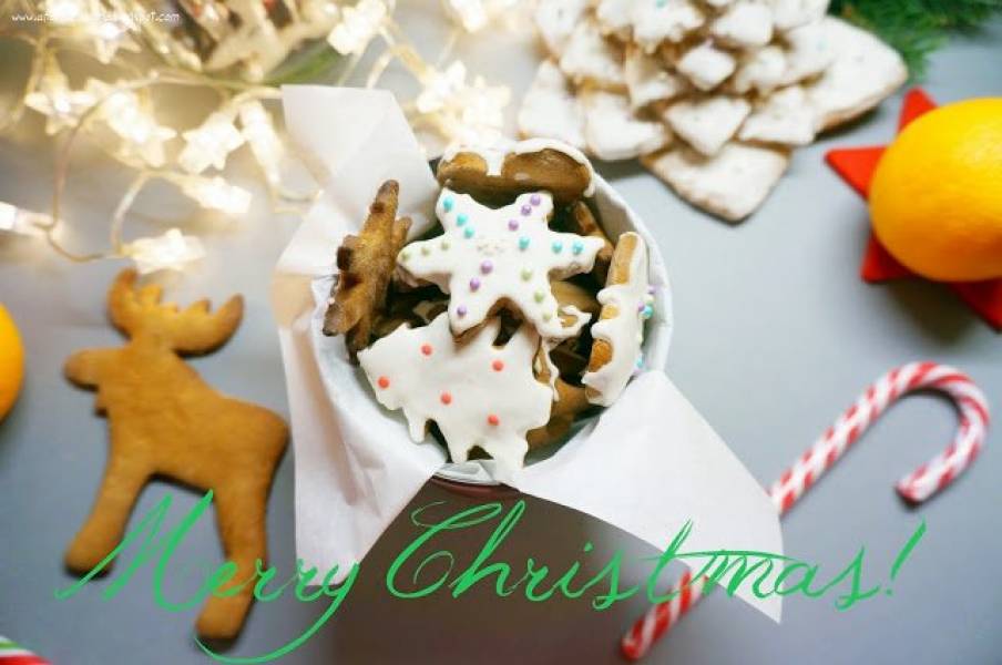 Ciasto na świąteczne pierniczki cz.2. Pieczenie i lukrowanie pierniczków.